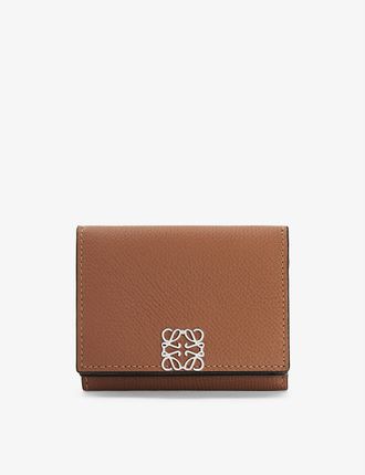 Anagram-embellished grained-leather wallet