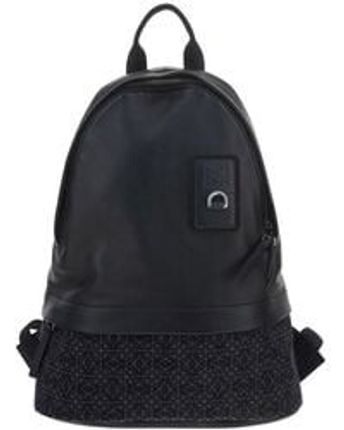 Men's Black Anagram Pattern Zipped Backpack